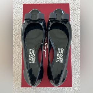 Brand new Salvatore Ferragamo jelly flats